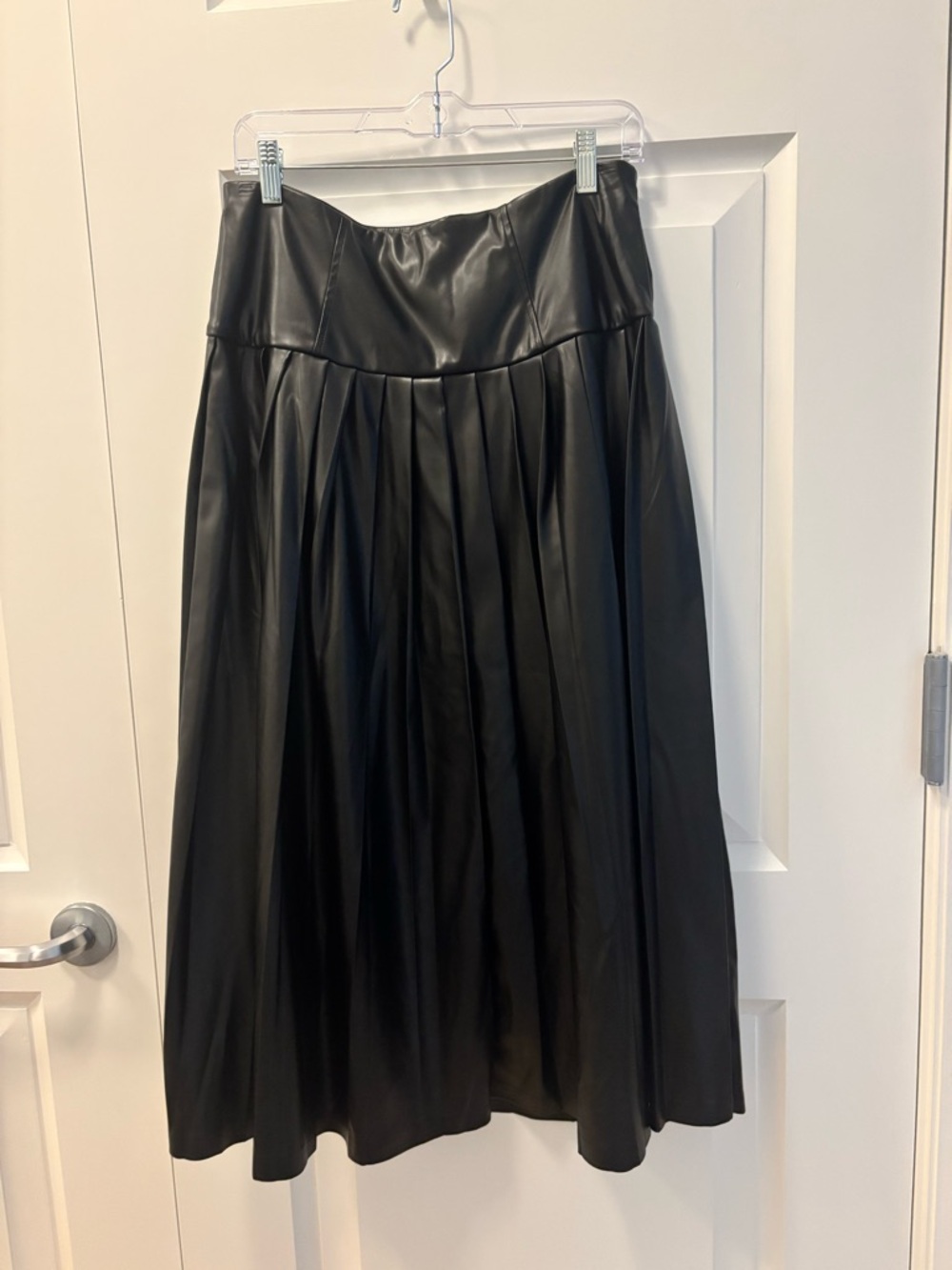 Badgley Mischka Black Faux Leather A-Line Pleated Midi Skirt